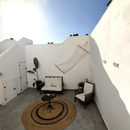 Ab Living Santorini Emporio (Santorini)